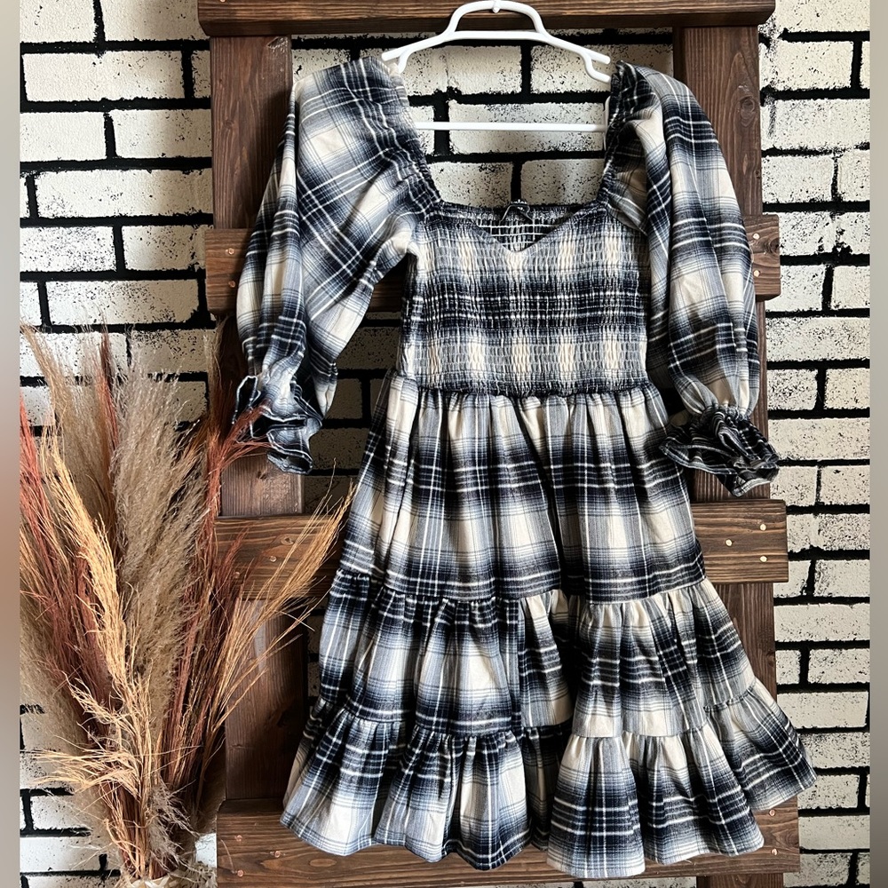 Lulu’s plaid dress